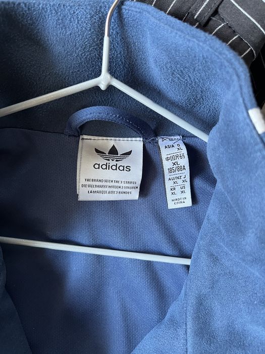 Адидас  jacket оригинал