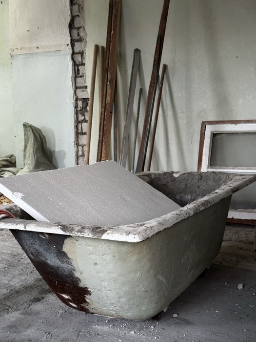 Ванный чугунная , и стеклы