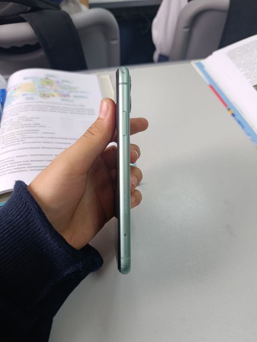 Айфон 11 идеальное состояние обмен