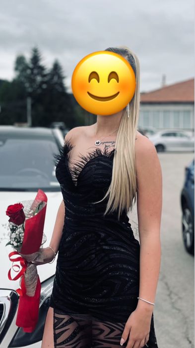 Черна бална рокля