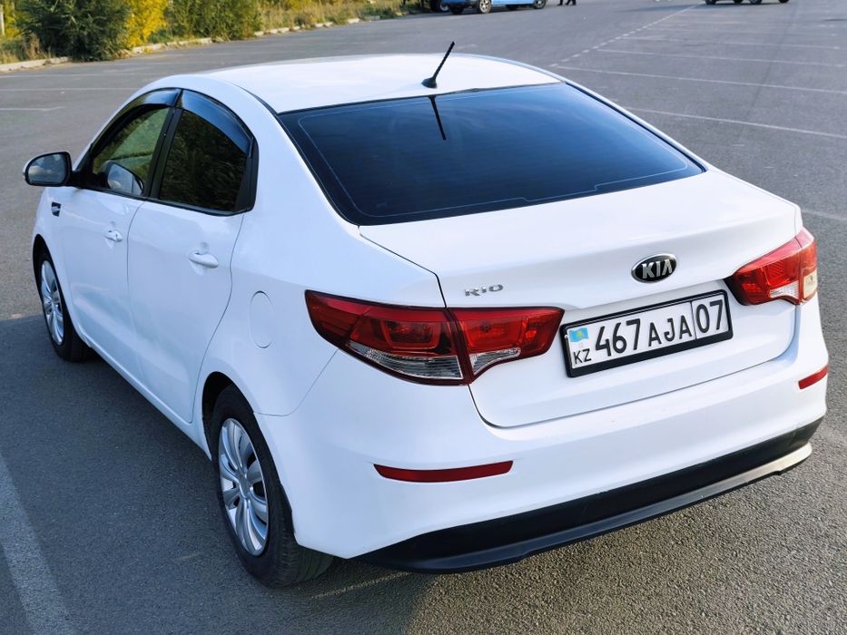 Срочно продам Kia Rio. Автомат.