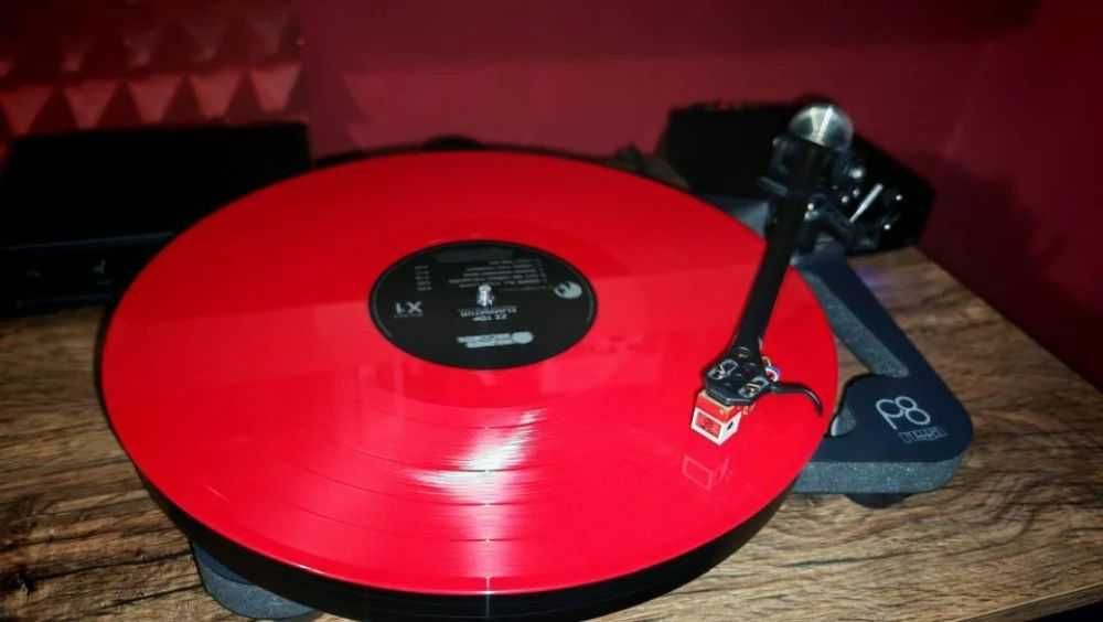 Rega Planar 8, Nagaoka MP 300, Simaudio 110 LP
