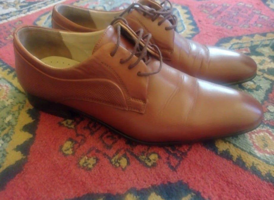 Pantofi din piele Nevalis nr 39