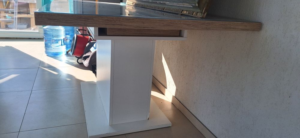 Masa sufragerie extensibila