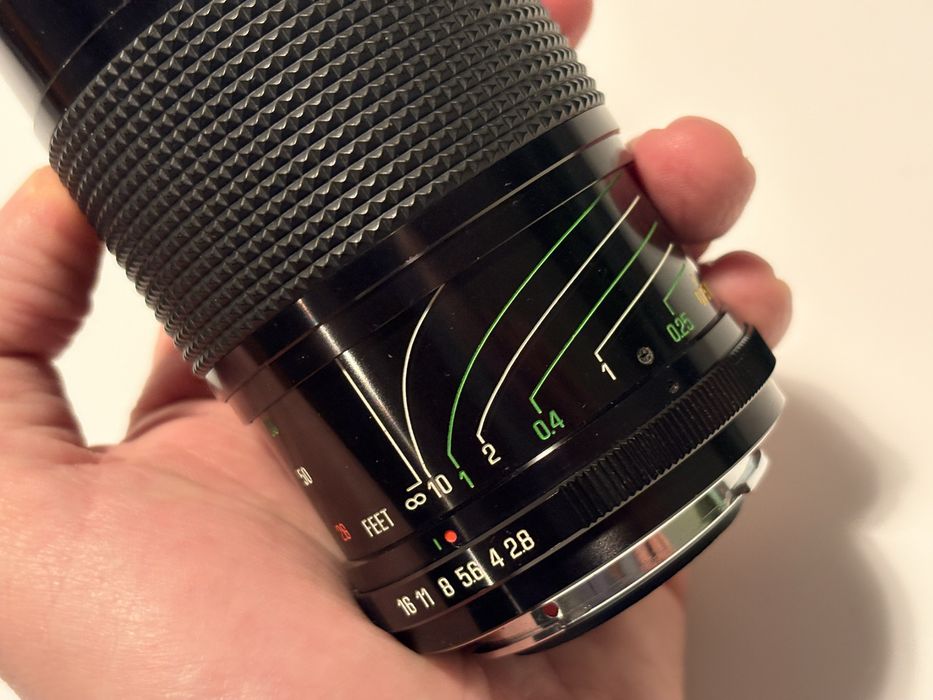 Obiectiv Vivitar Series 1 macro 28-90mm cu f2.8-3,5