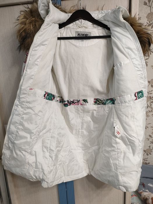 Продам зимний пуховик на девочку