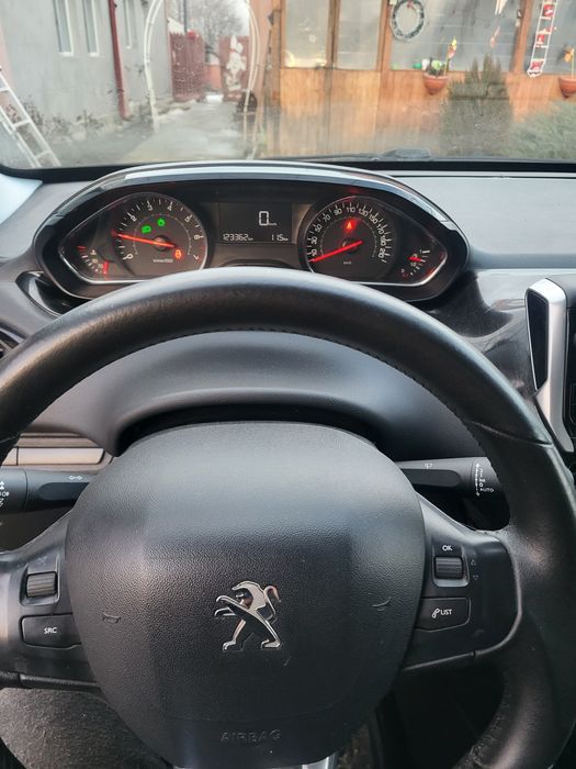 Vand  auto 2014 benzina