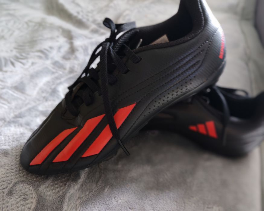 Спортивная обувь