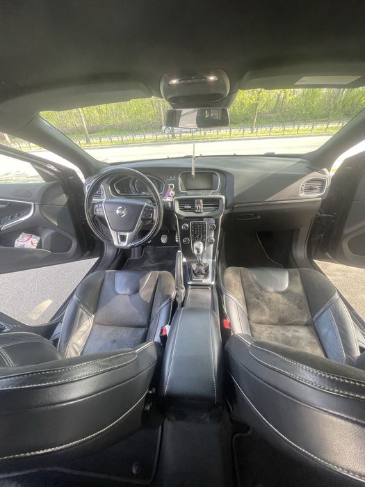 Volvo V 40 R-Design