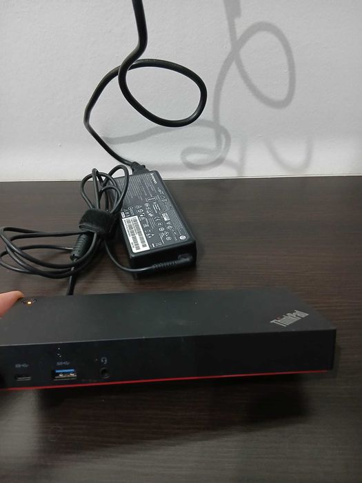Dock Lenovo Hybrid