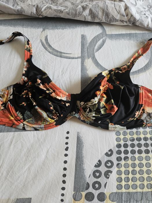 costum de baie Jolidon,marime L