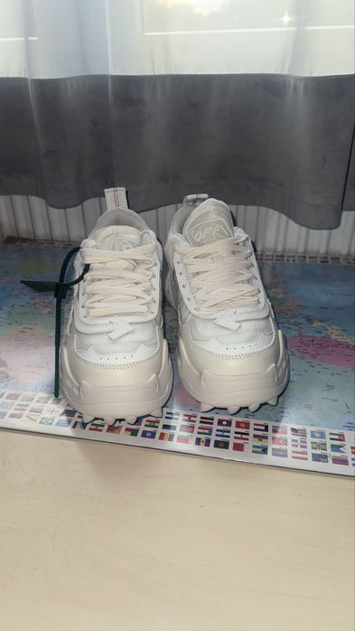 Off-White ODSY-1000 White