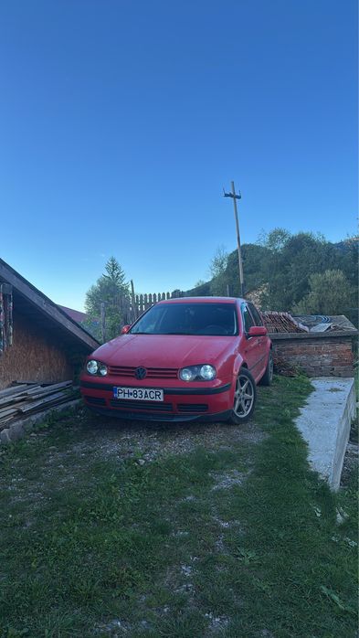 Se vine golf 4 in stare perfecta