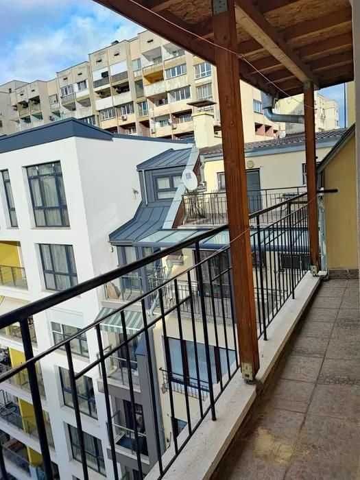 Тристаен апартамент под наем в кв. Стрелбище