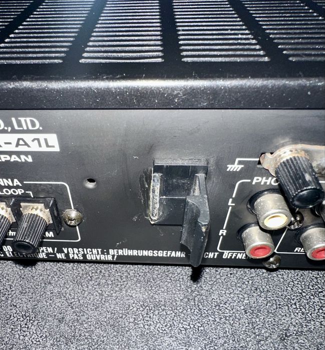 Усилватвл Akai AA A1L