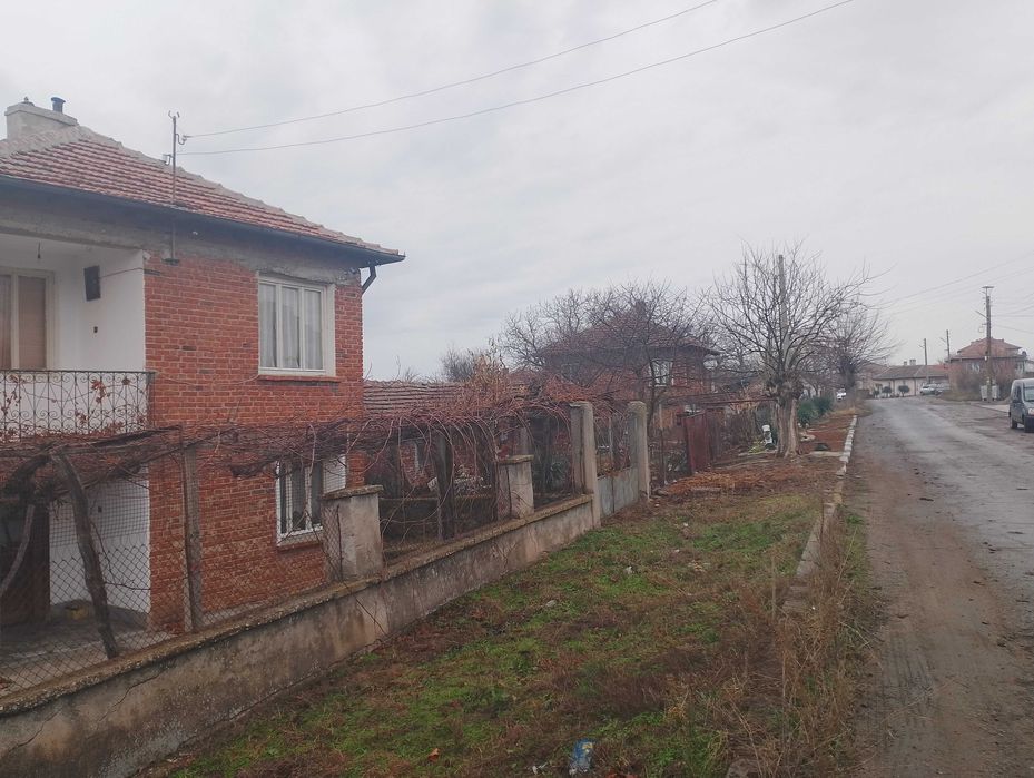 Продава се Къща в Елхово - 160 кв.м за 188 €/кв.м - Снимка #1