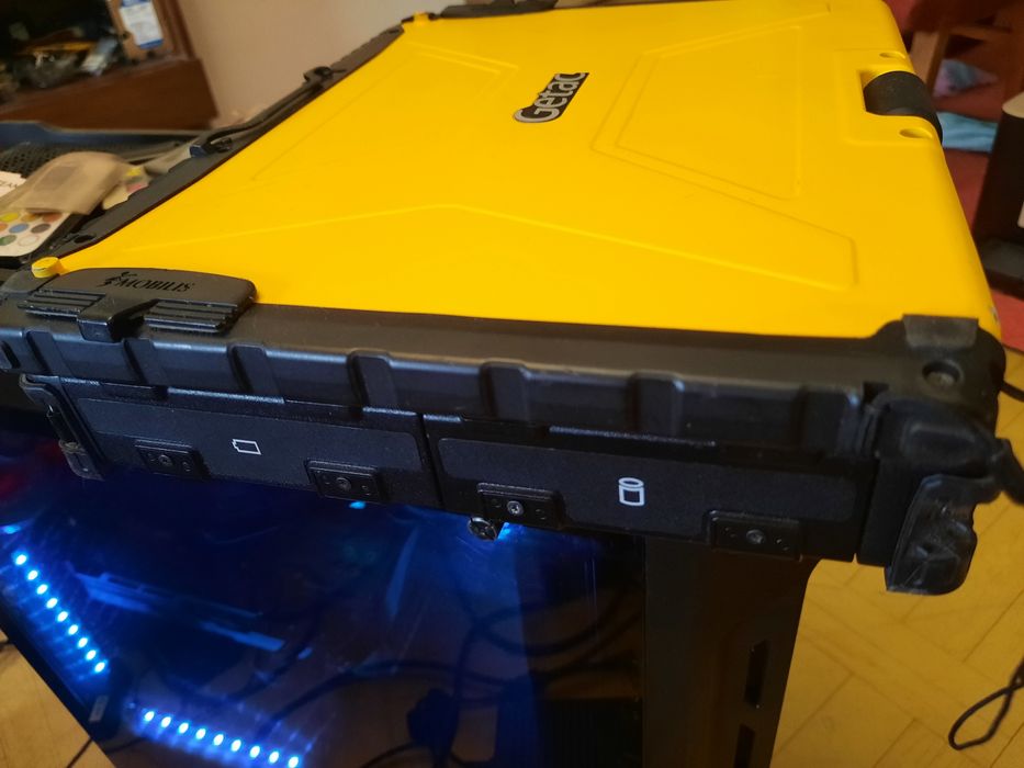 Брониран лаптоп Getac V100