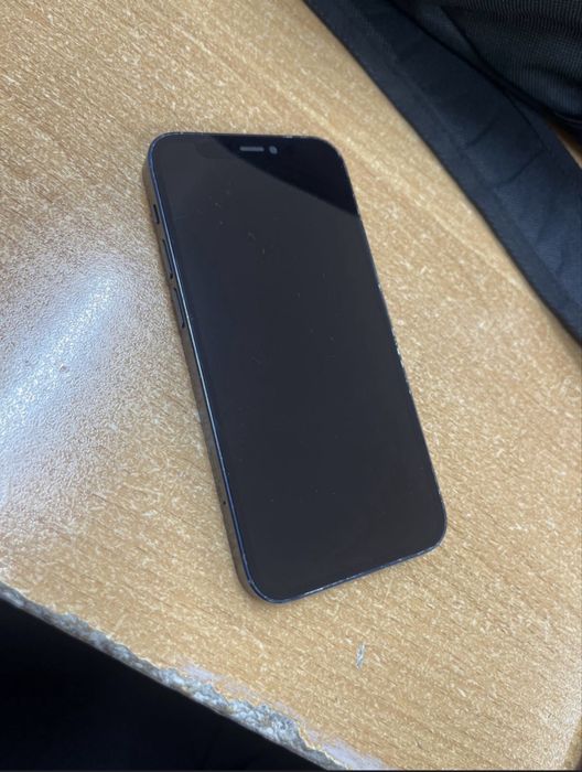 Обменяю Iphone 12 mini