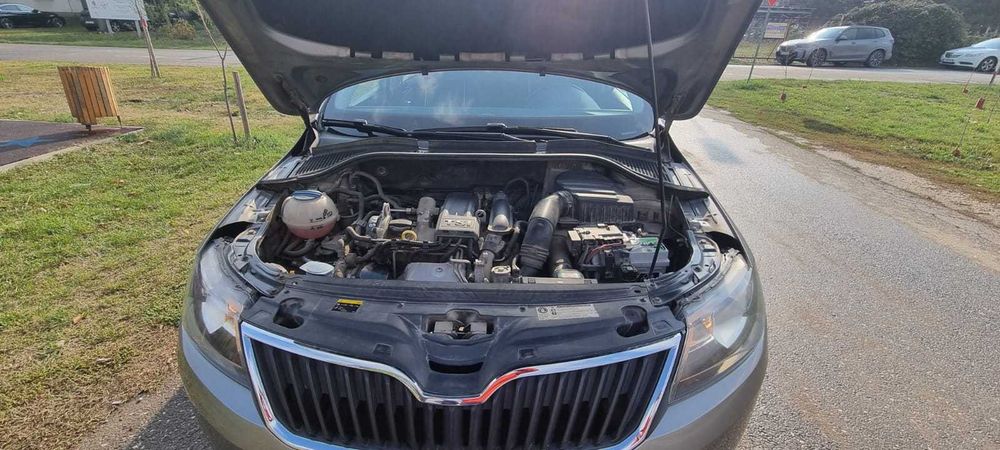 SKODA Rapid 2015 — imagine 5