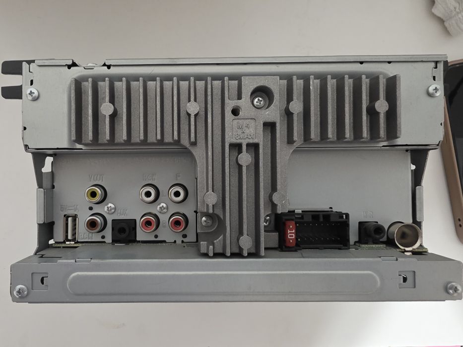 Магнитола Pioneer AVH-170
