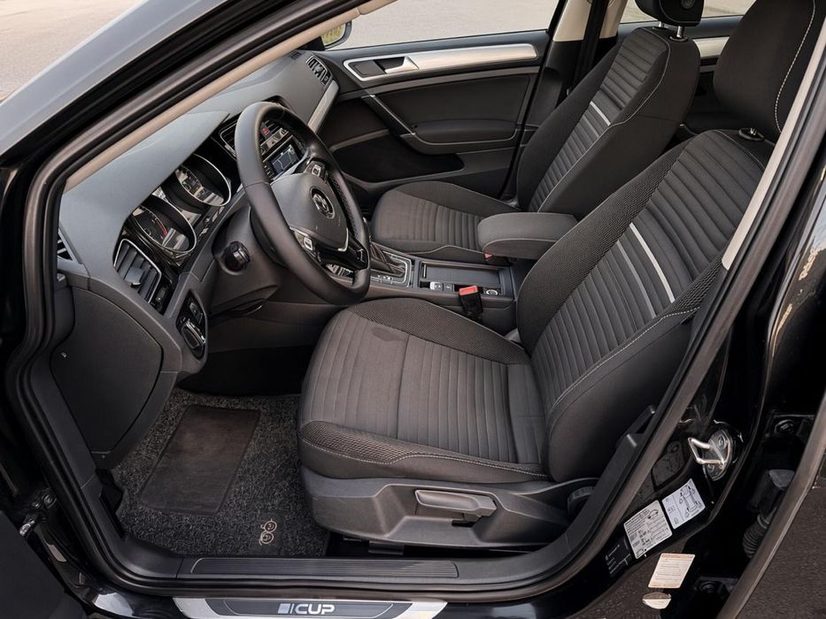 Volkswagen Golf 7 Variant/1.6 TDI/Automat/Navi/
