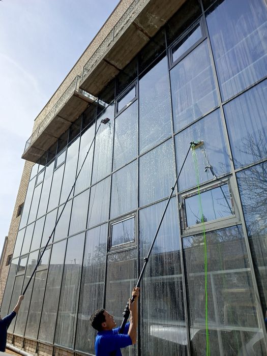 Fasad moyka Oyna yuvish xizmati