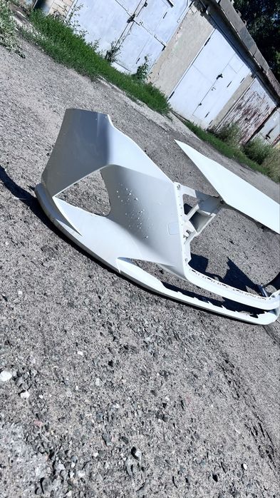 Бампер акцент заводской