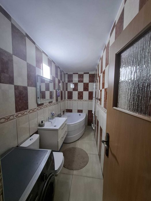 Vînd apartament 3 camere