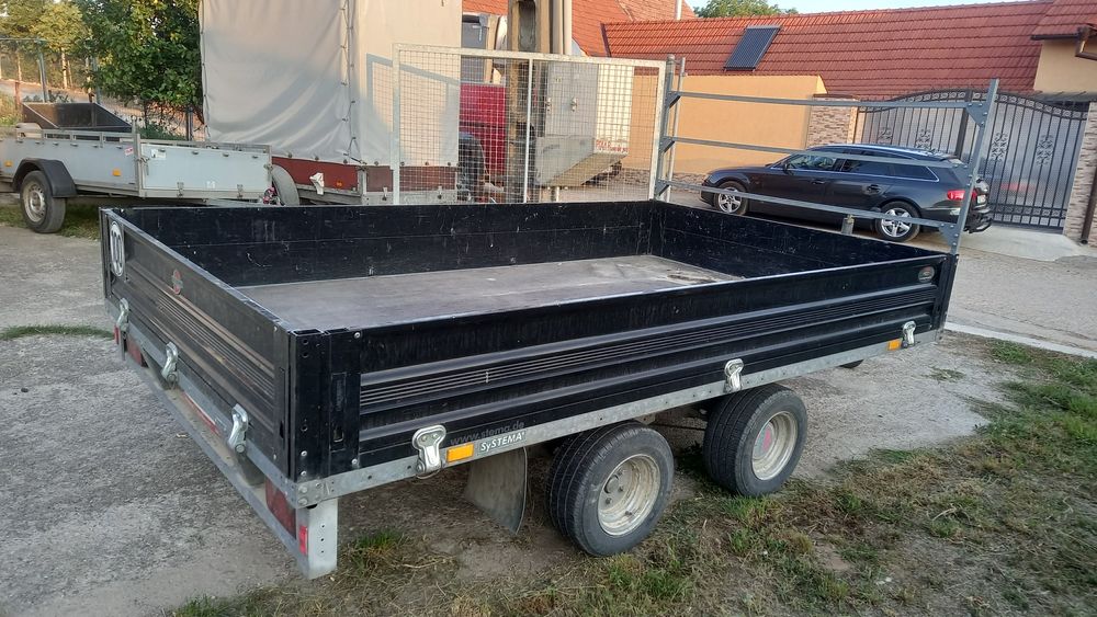 Remorca 1300kg cu prelată Humbaur