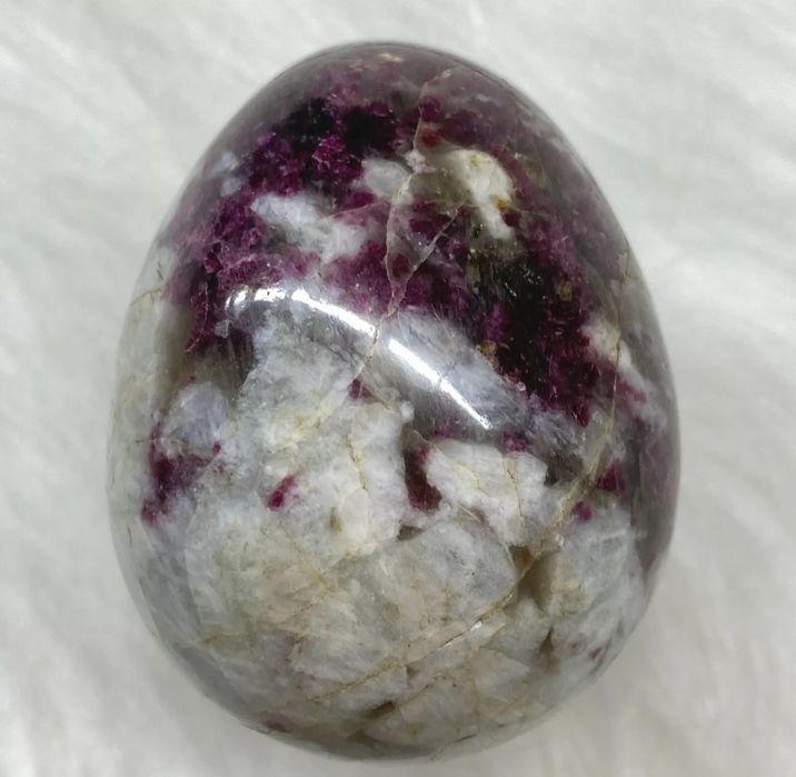 Естествено Рубелит Турмалиново яйце 655 карата