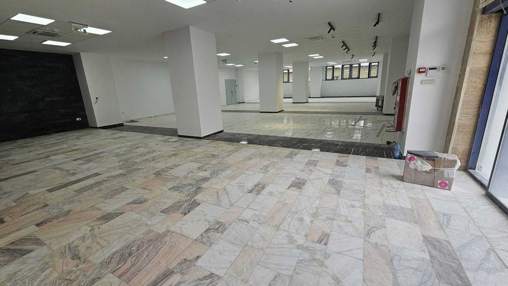 Spatiu Comercial de Inchiriat - parter - 370 mp - ultracentral