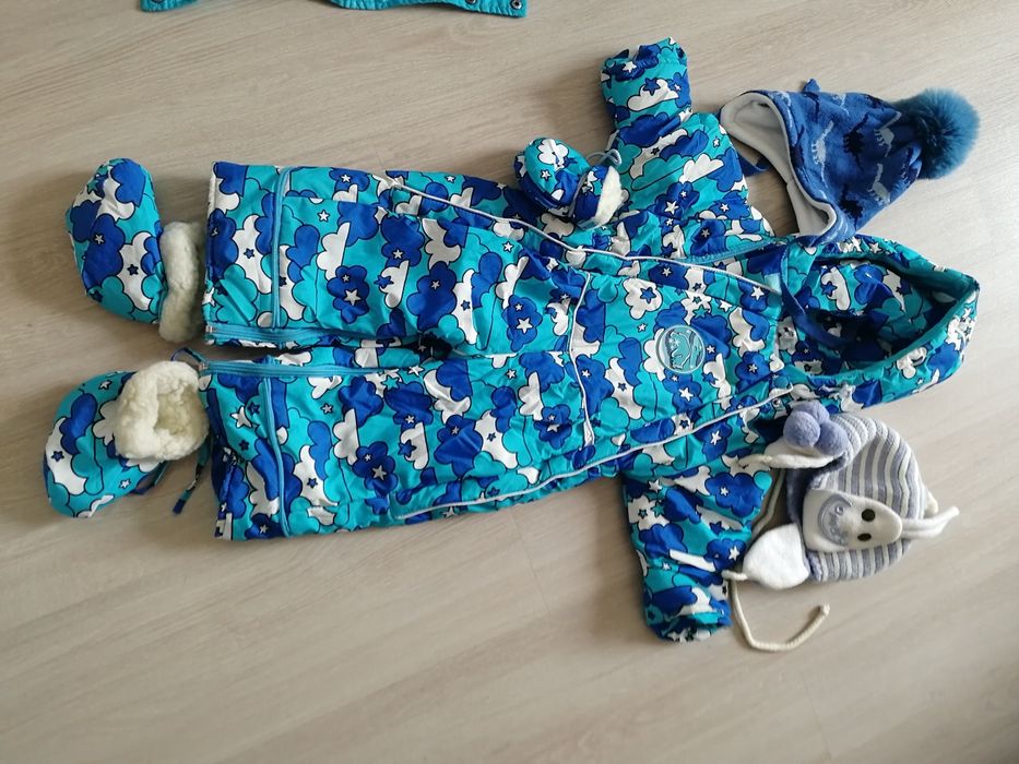 Продам детскую верхнюю одежду