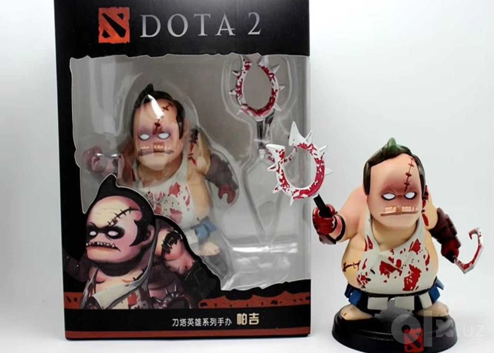 Фигурка Pudge и брелок из DOTA 2