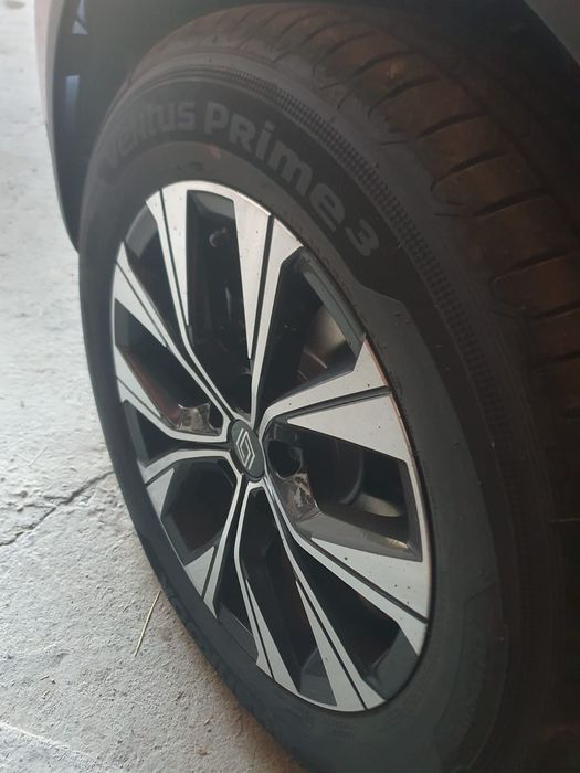 Vand anvelope de vara marca Hankook R17