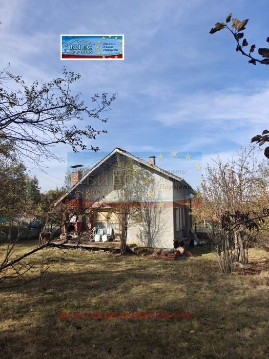 Продава се Къща в с. Гигинци, Област Перник - 100 кв.м за 900 €/кв.м - Снимка #2