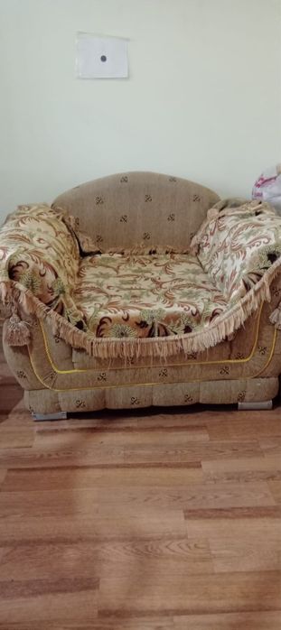 Диван, мини диван и кресло