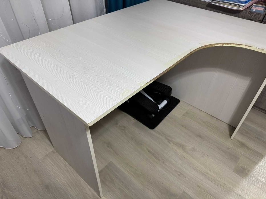 Продам письменный стол