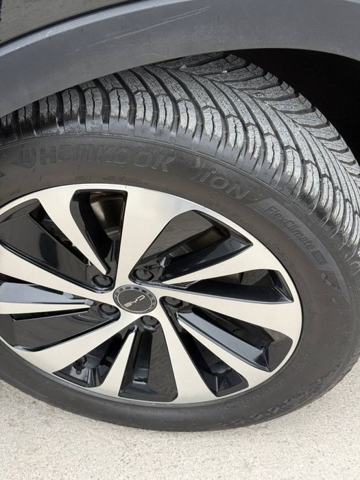 BYD Champion 2023 Qora 605 Km