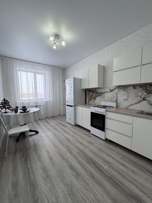 Посуточно квартира Плаза, Береке