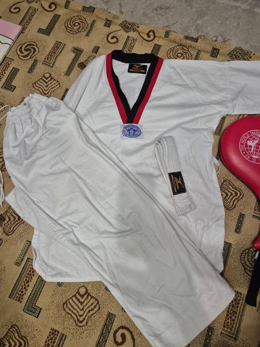 Одежда для таэквондо продам