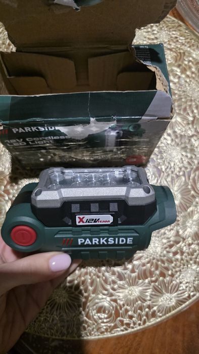 Lanternă Parkside X12V