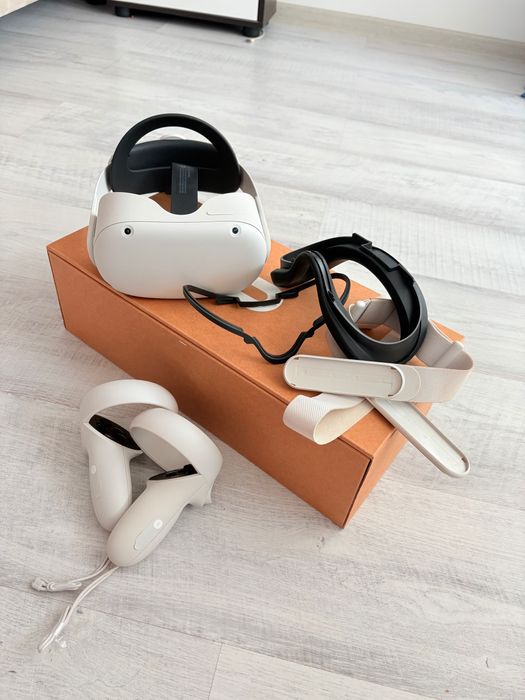 Oculus Quest 2 256GB + Elite Strap + 2 controllere
