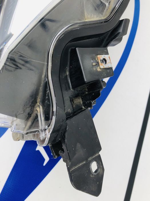 Far dreapta led Toyota C-HR după 2019 cod 81110-F4180