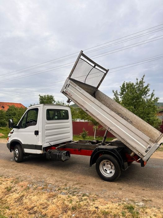 Vand iveco daily 35c11 basculabil pe 3 parti