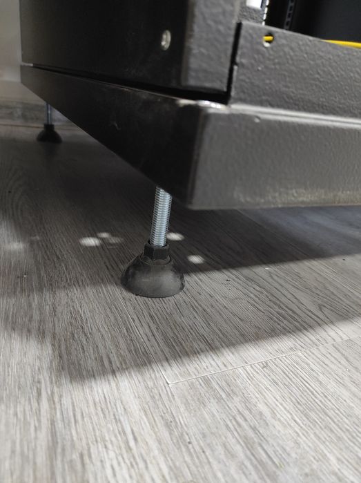 Серверный шкаф 18U