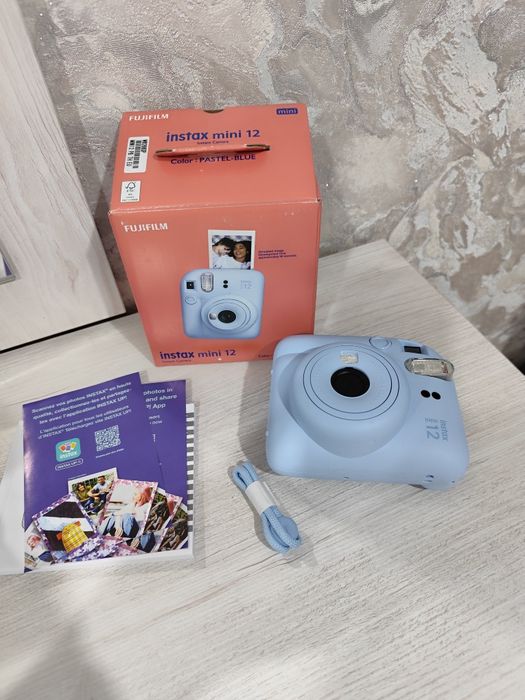 Продам фотоаппарат мгновенной печати