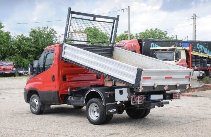 Iveco Daily basculabil anul 2016