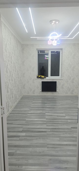 барча кулайлигларга эга янги курилган домнинг 3 этажидан
2 хоналиг уй