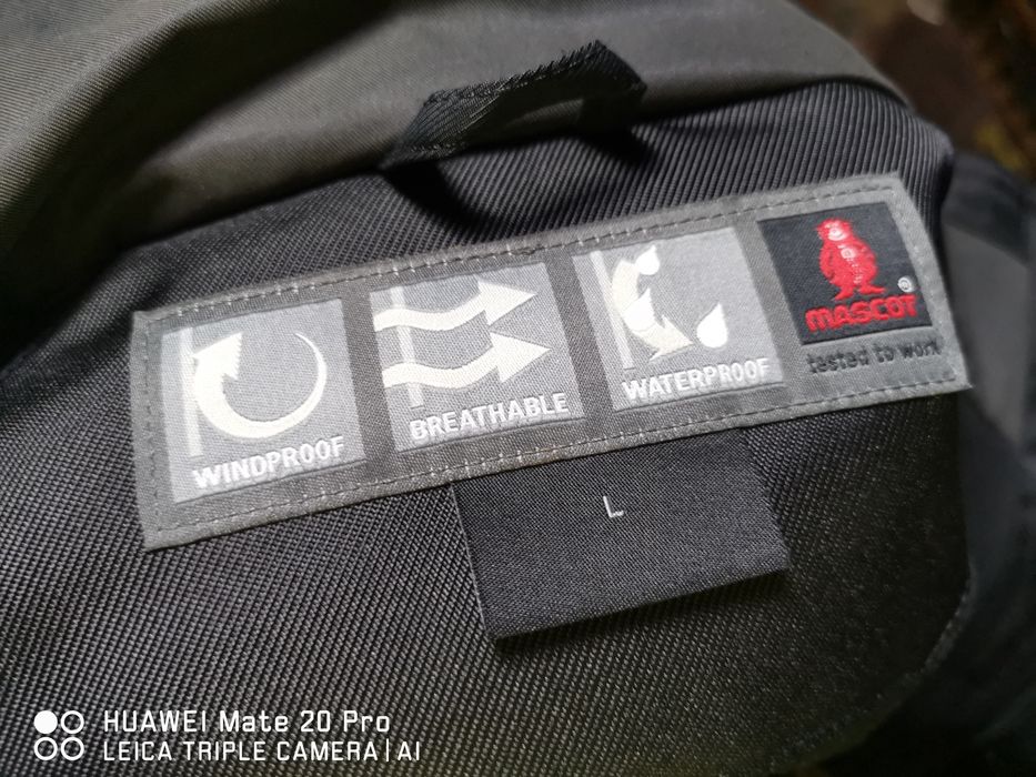 Зимни якета Snickers L i XL i Maskot  L