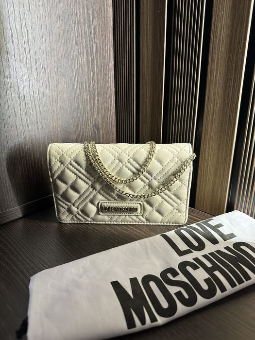 Чанта Love Moschino естествена кожа